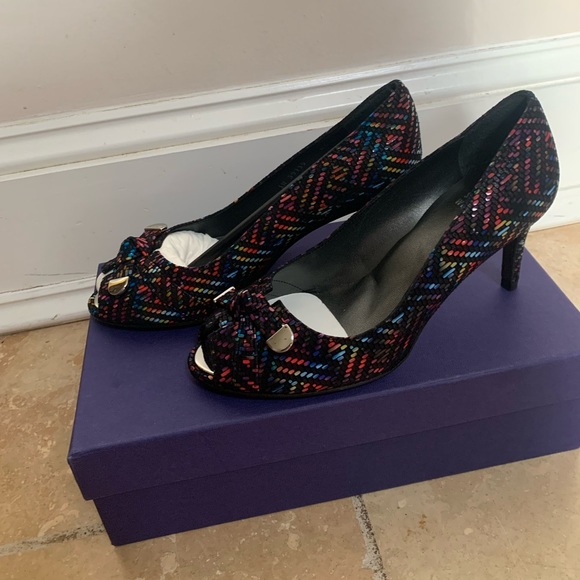 Gorgeous Stuart Weitzman Multicolor Patterned Heels - Picture 7 of 9